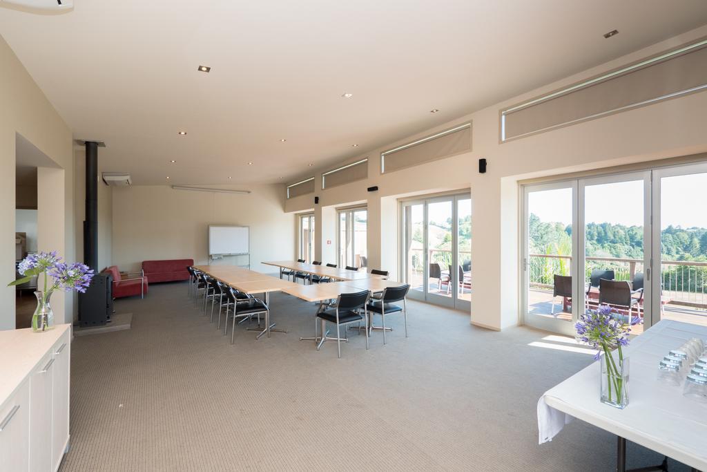 Aparthotel One Burgess Hill à New Plymouth Extérieur photo