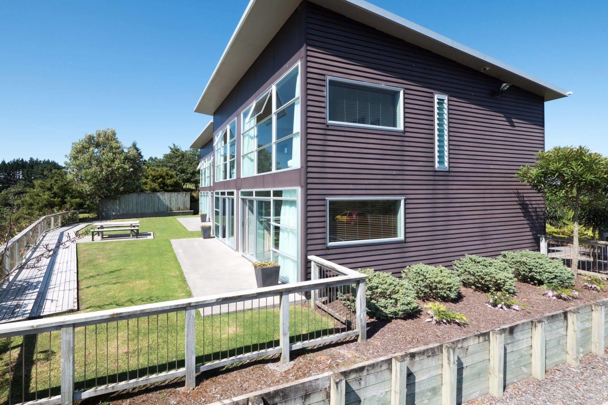 Aparthotel One Burgess Hill à New Plymouth Extérieur photo