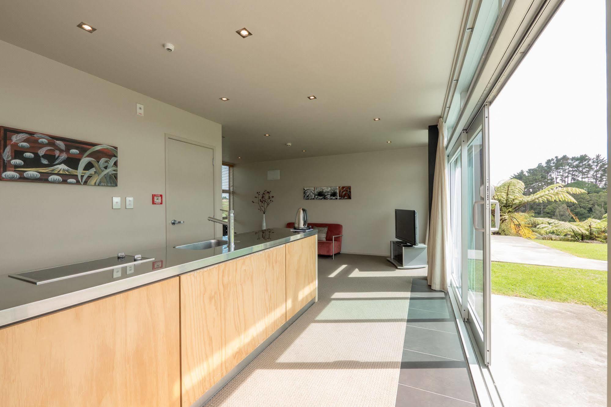 Aparthotel One Burgess Hill à New Plymouth Extérieur photo